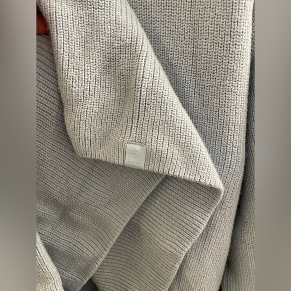 Lululemon Merino Wool Blend Sweater - Picture 3 of 8